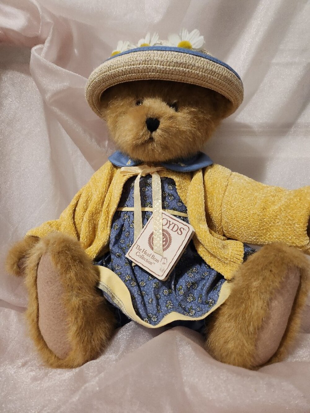 Brand New w Tag BOYDS BEAR in Darling Outfit.
